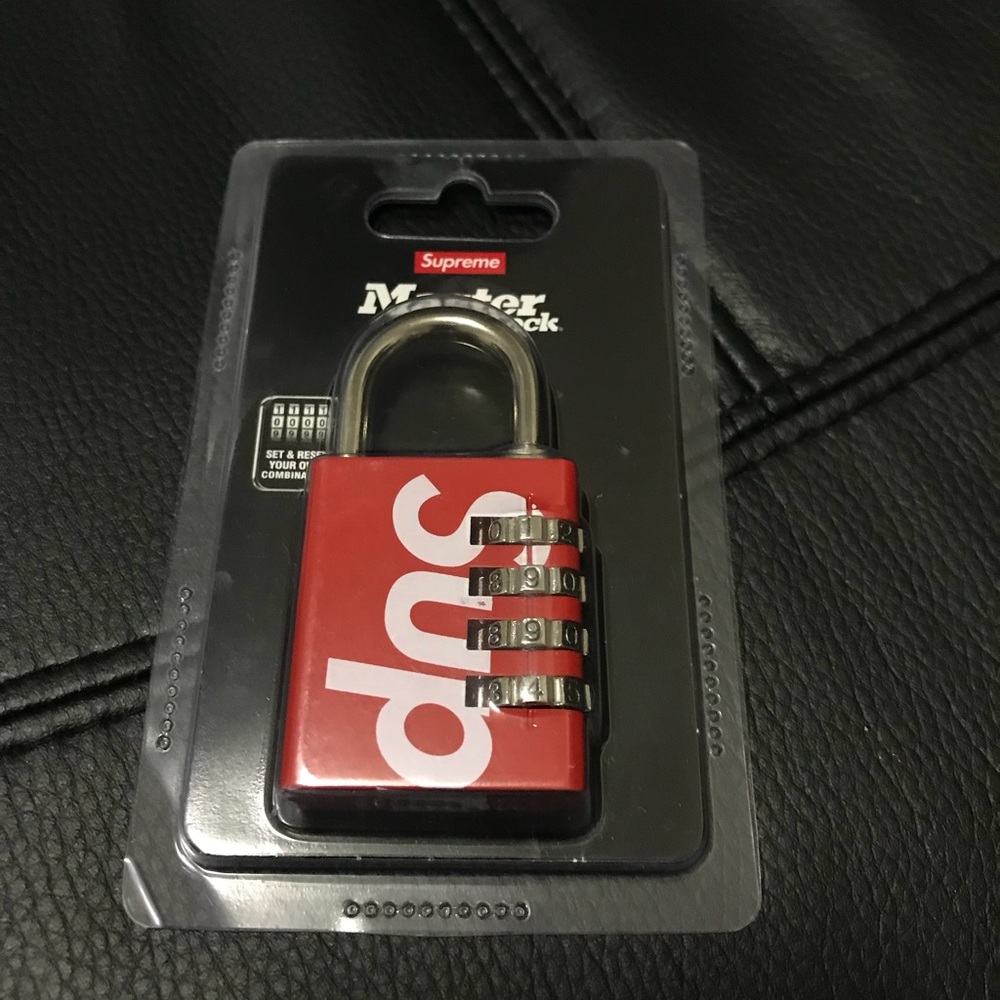 Supreme master lock numeric combination lock Red